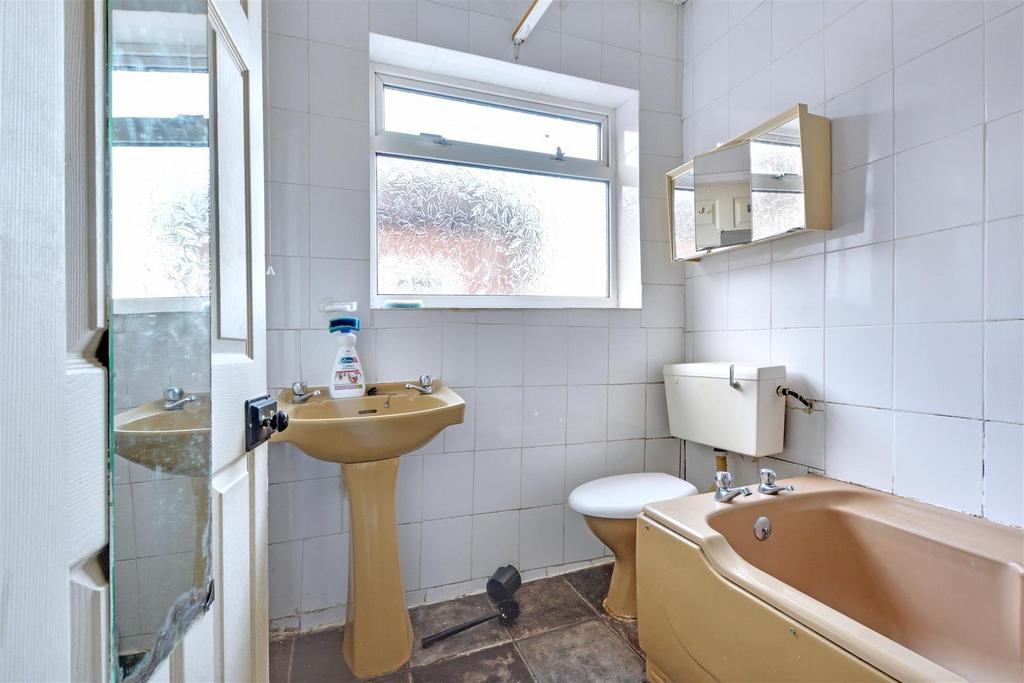 Bathroom.jpeg