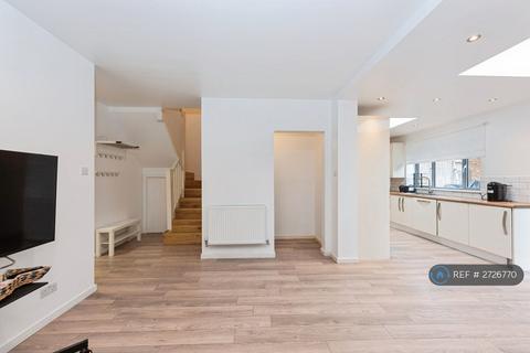 undefined, Sunningdale Road, Cheam, Sutton, SM1