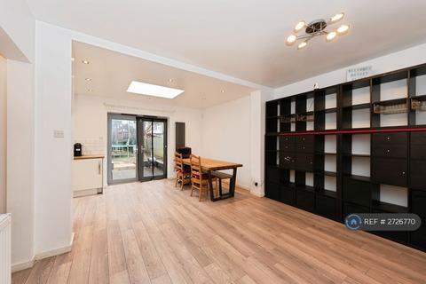 undefined, Sunningdale Road, Cheam, Sutton, SM1