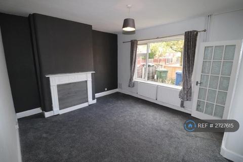 3 bedroom terraced house to rent, Central Avenue, Worsley, Manchester, M28