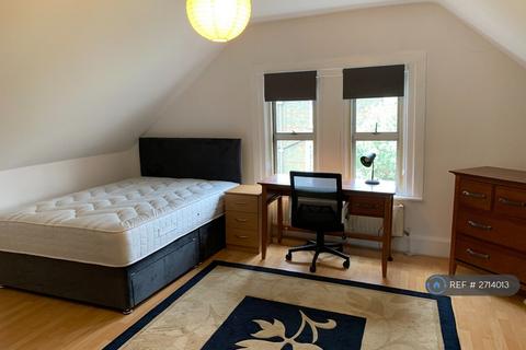 undefined, Fairmead Road, London, N19