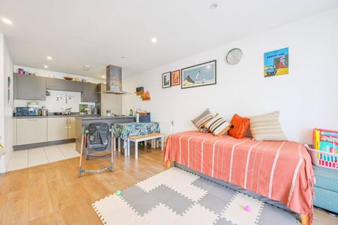 2 bedroom flat for sale, Celestial House, Poplar, London, E14