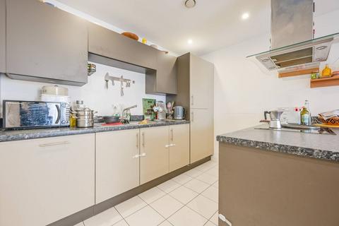 2 bedroom flat for sale, Celestial House, Poplar, London, E14