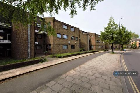 Southwark Park Road, London, SE16