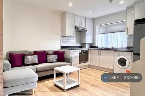 Lichfield Road, Hounslow, TW4