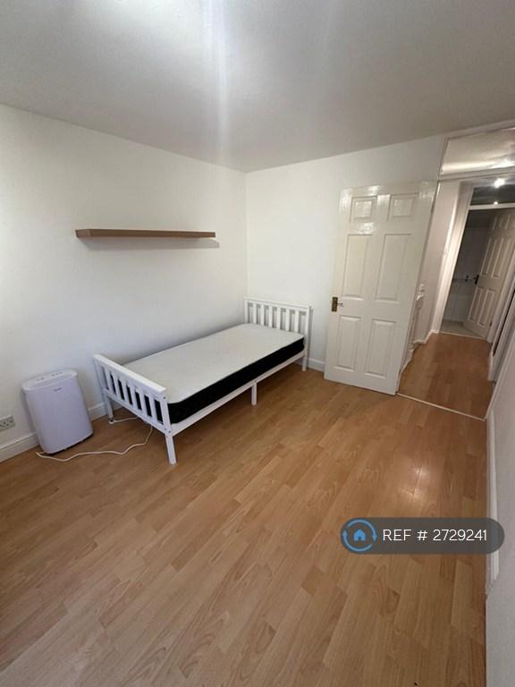 Double Bedroom 2