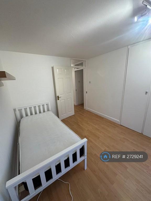 Double Bedroom 2 Fitted Wardrobes