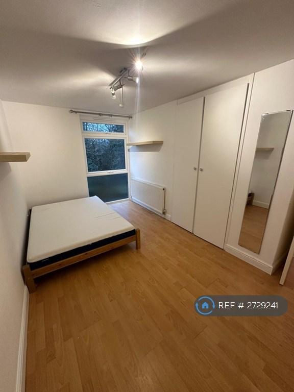 Double Bedroom 3 Fitted Wardrobes
