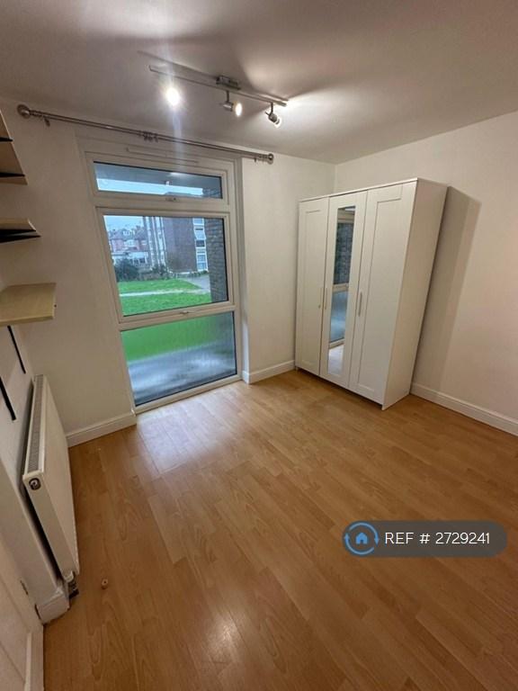 Double Bedroom 4