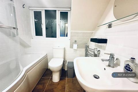 undefined, Ashbourne Road, London, CR4