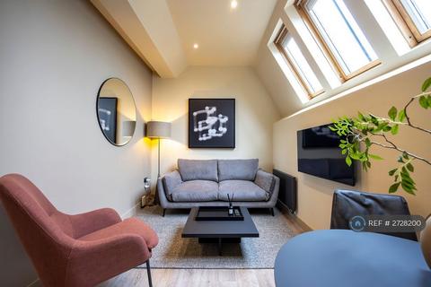 1 bedroom flat to rent, The Headrow, Leeds, LS1