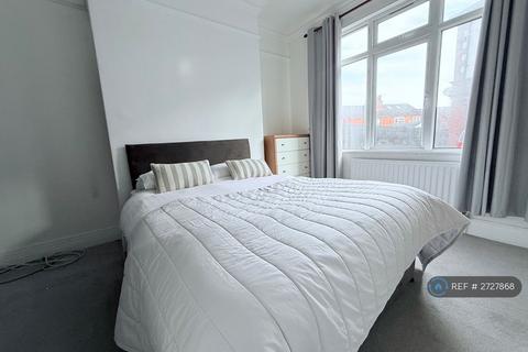 undefined, Hawthorn View, Leeds, LS7