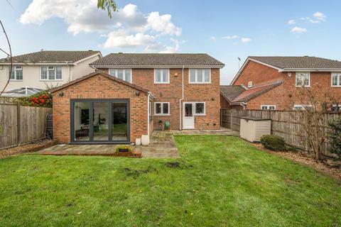 4 bedroom detached house for sale, Benetfeld Road, Bracknell RG42