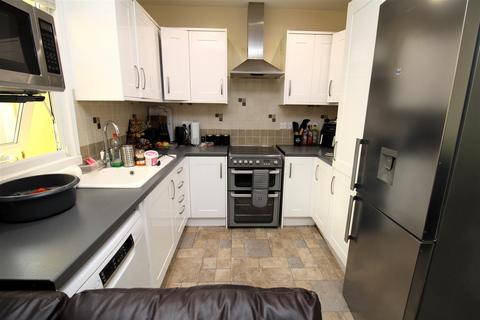 undefined, Sturdee Avenue, Gillingham
