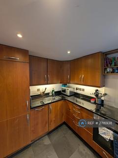 1 bedroom in a flat share to rent, Honour Oak, London, SE23