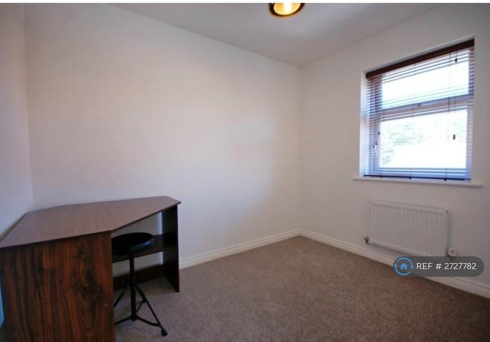 2nd Bedroom