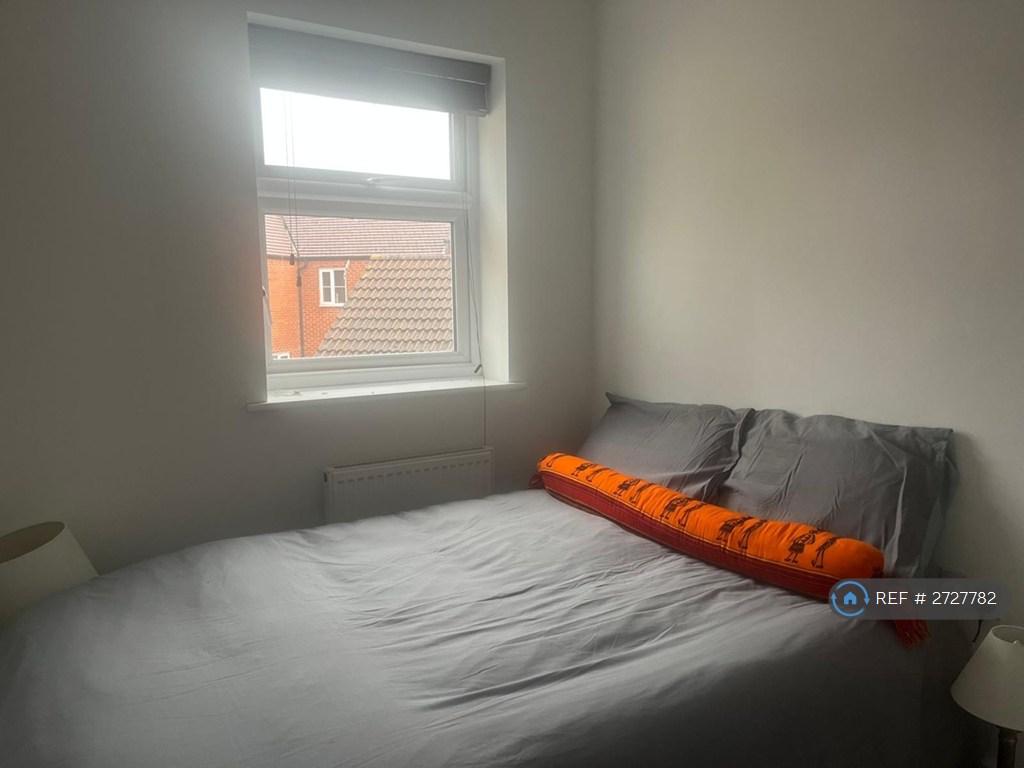 2nd Bedroom