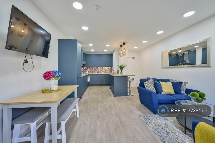 Dining/Kitchen