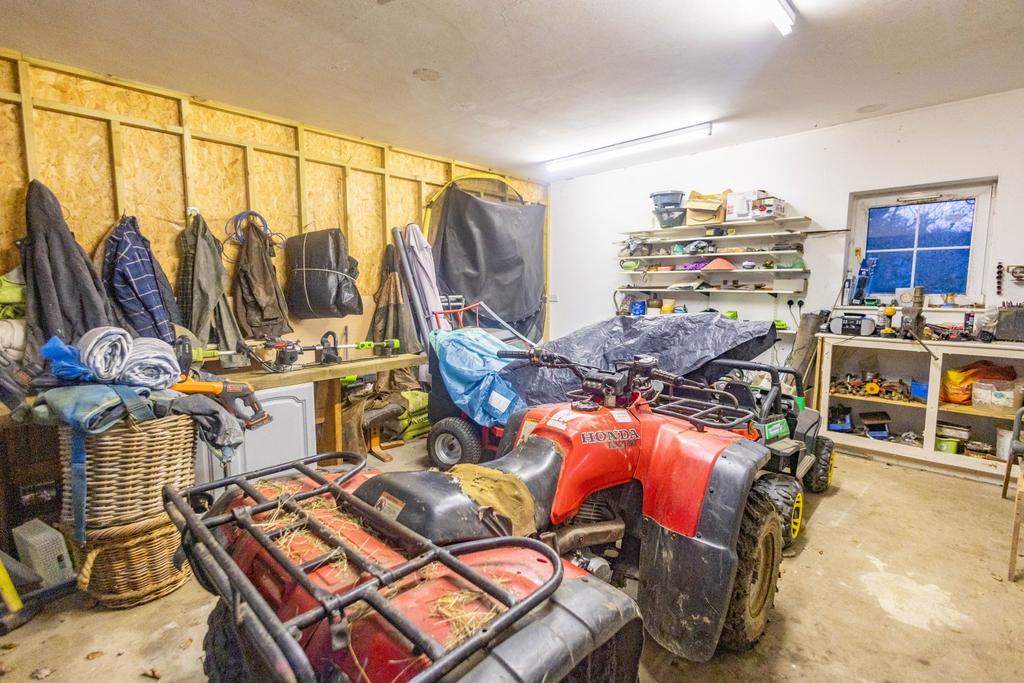 Detached Double Garage with Studio Annexe