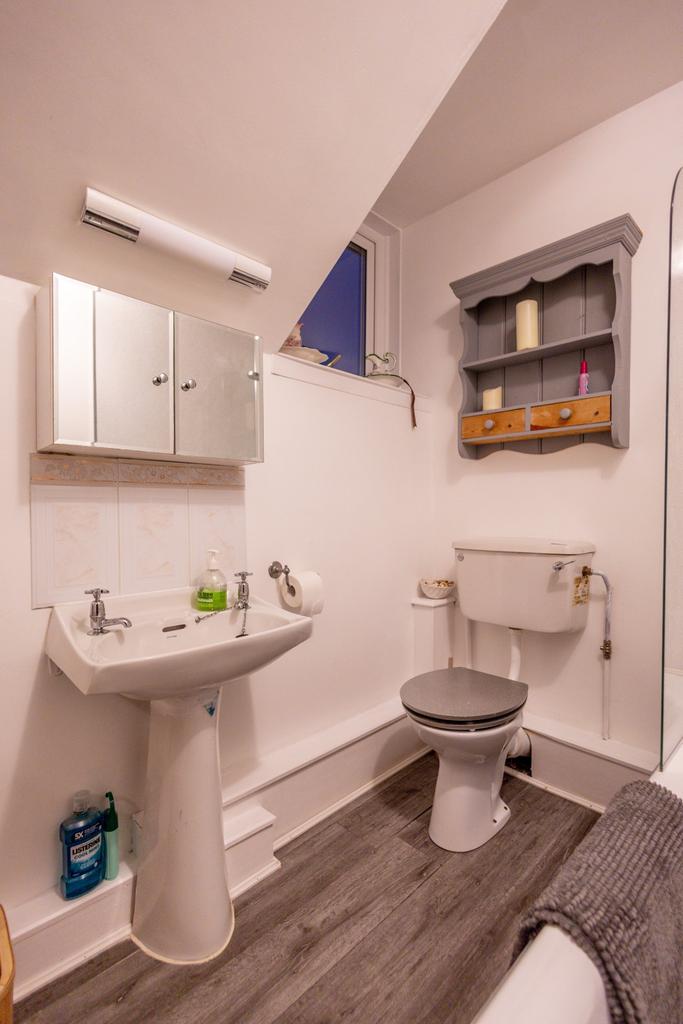 En Suite  1