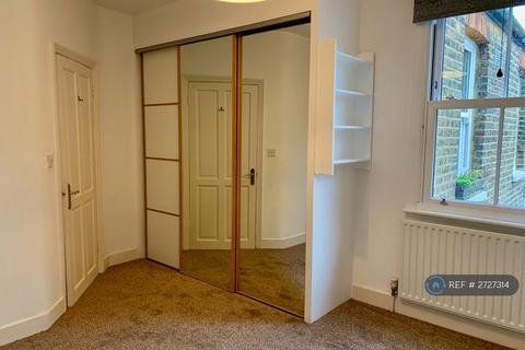 2 bedroom flat to rent, Kenley Road, St Margarets, Twickenham, TW1