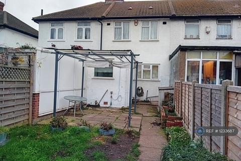 undefined, Beam Avenue, Dagenham, RM10