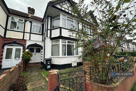 4 bedroom terraced house to rent, Eccleston Crescent, London, RM6