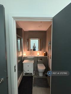 undefined, London, London, E20