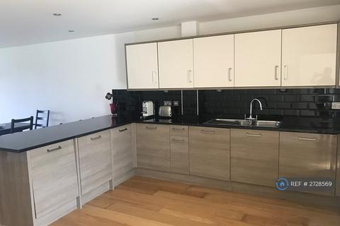 undefined, Old Mill Close, Uxbridge, UB8