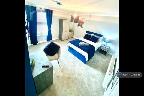 1 bedroom in a house share to rent, Railway Road, Greater Manchester, WA3