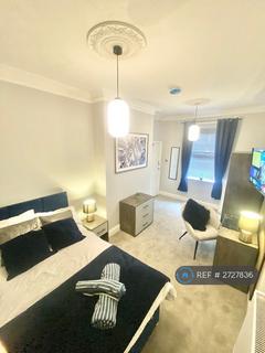 1 bedroom in a house share to rent, Railway Road, Greater Manchester, WA3