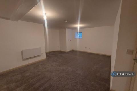 2 bedroom flat to rent, Rawson Street, Farnworth, Bolton, BL4