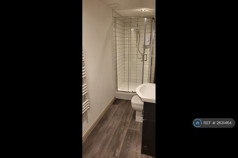 2 bedroom flat to rent, Rawson Street, Farnworth, Bolton, BL4