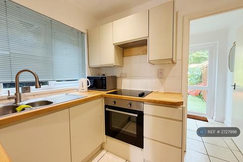 1 bedroom flat to rent, London, London, SE17