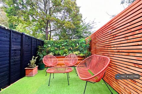 1 bedroom flat to rent, London, London, SE17