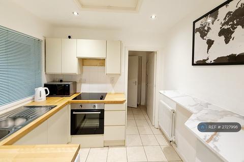 1 bedroom flat to rent, London, London, SE17