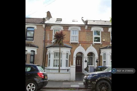 4 bedroom terraced house to rent, Delafield Road, London, SE7