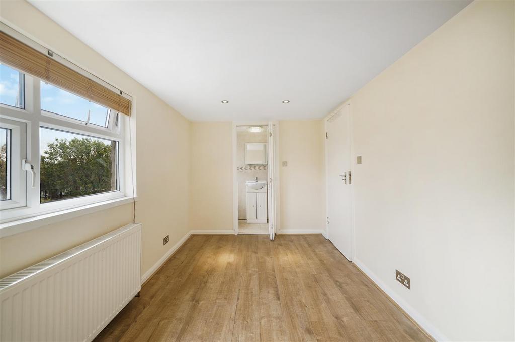 36 Spencer Road - QAIrl20z MQat BOWEHb Qi.jpg
