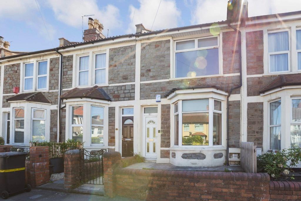 Attractive stone-fronted terraced house with ba...