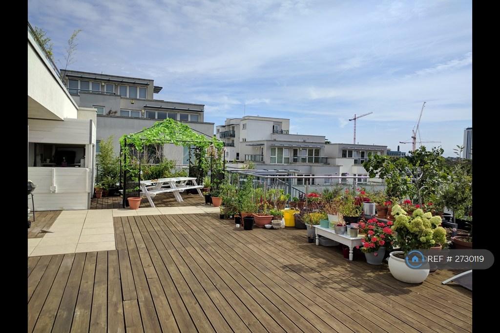 Communal Roof Terrace