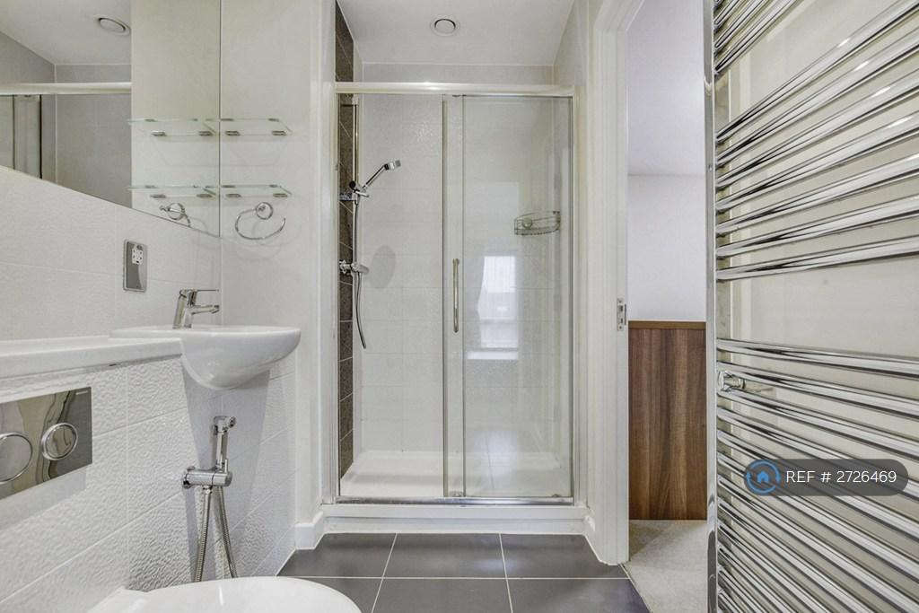 2nd Floor En-Suite