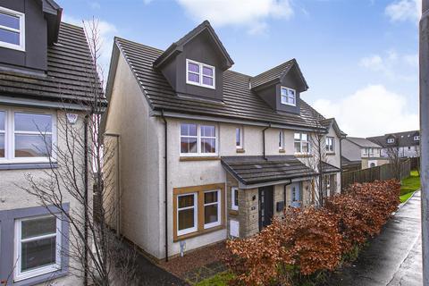3 bedroom townhouse for sale, 17 Robert Grove, Dunfermline, KY11 8NL