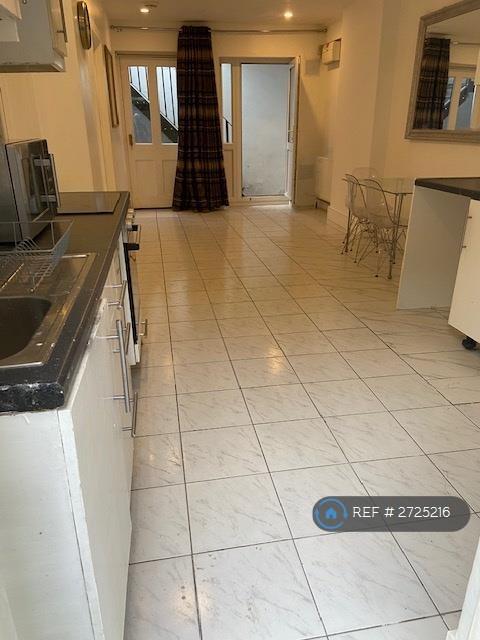 Kitchen/Dining/Lounge