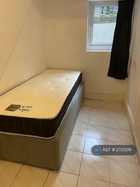 Single Bedroom