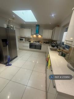 Warkworth Gardens, Isleworth, TW7