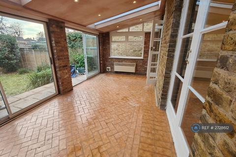undefined, St. Albans Road, Kingston Upon Thames, KT2