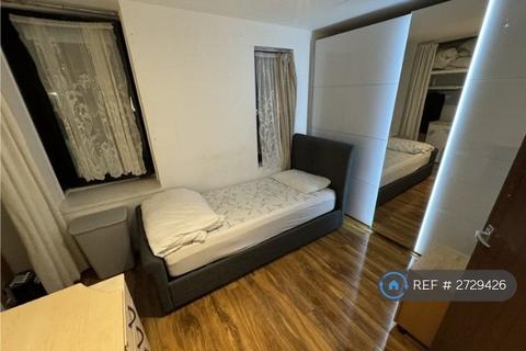 undefined, New Chapel Square, Feltham, TW13