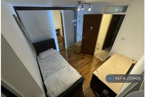 undefined, New Chapel Square, Feltham, TW13