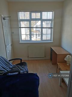 undefined, Hamilton Avenue, Cheam, Sutton, SM3