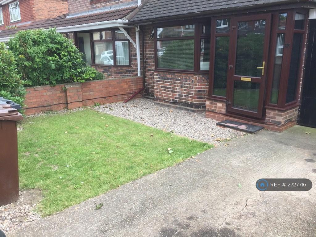 Front Garden / Drive